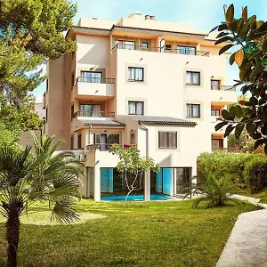  Apartahotel Cala Guya